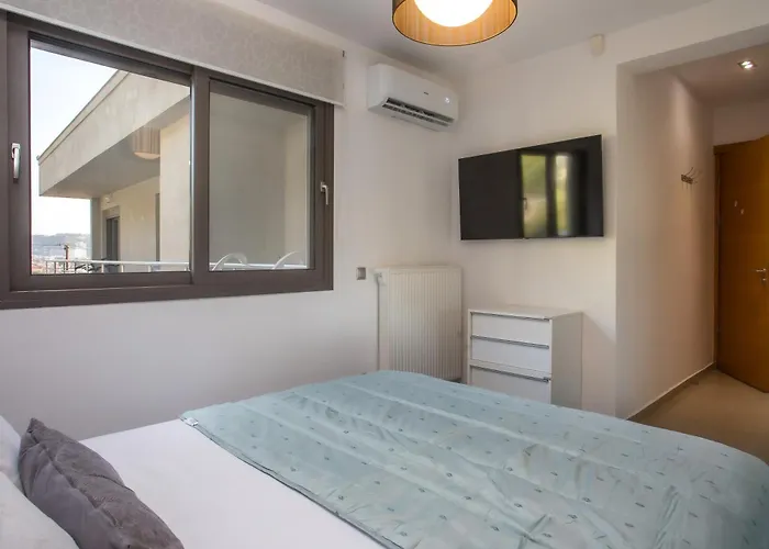 Coastal Mirage Sunset Reverie Luxury Seaview شقة