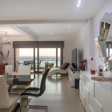 아파트 Coastal Mirage Sunset Reverie Luxury Seaview